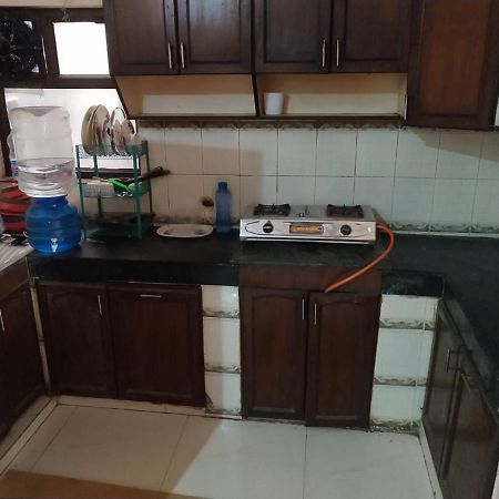 Mufis Homestay, Emerald Compound, New Palam Vihar-2 Gurgaon Luaran gambar