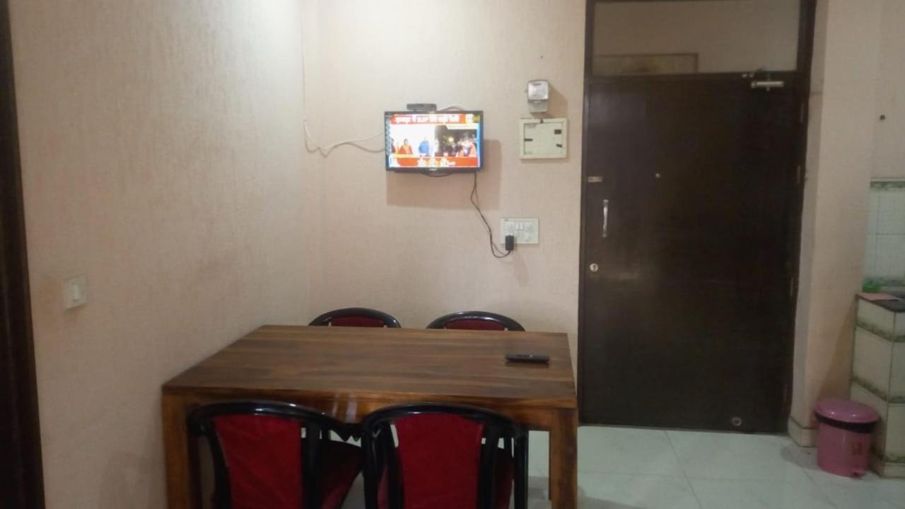 Mufis Homestay, Emerald Compound, New Palam Vihar-2 Gurgaon Luaran gambar