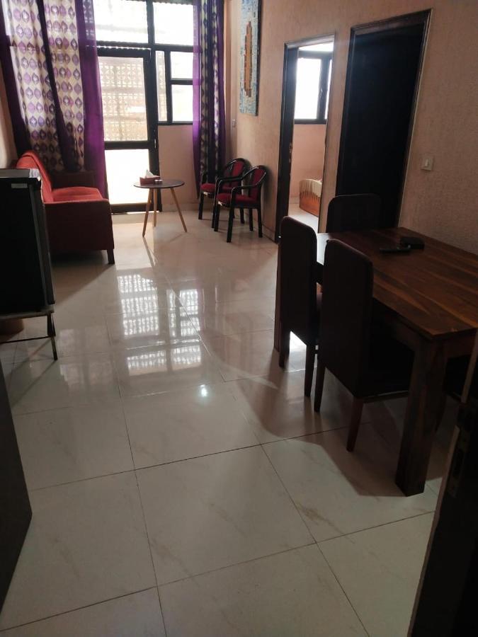 Mufis Homestay, Emerald Compound, New Palam Vihar-2 Gurgaon Luaran gambar