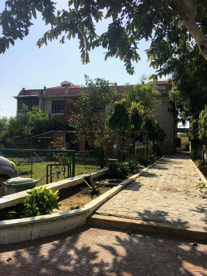 Mufis Homestay, Emerald Compound, New Palam Vihar-2 Gurgaon Luaran gambar